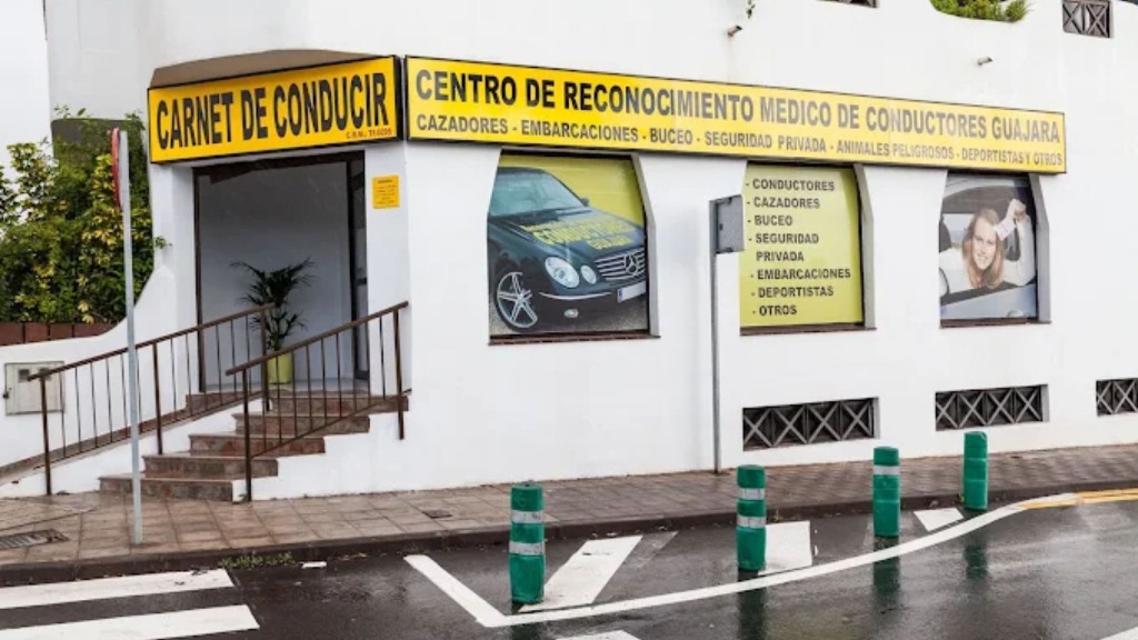Fachada del Centro de Reconocimiento de Conductores Guajara